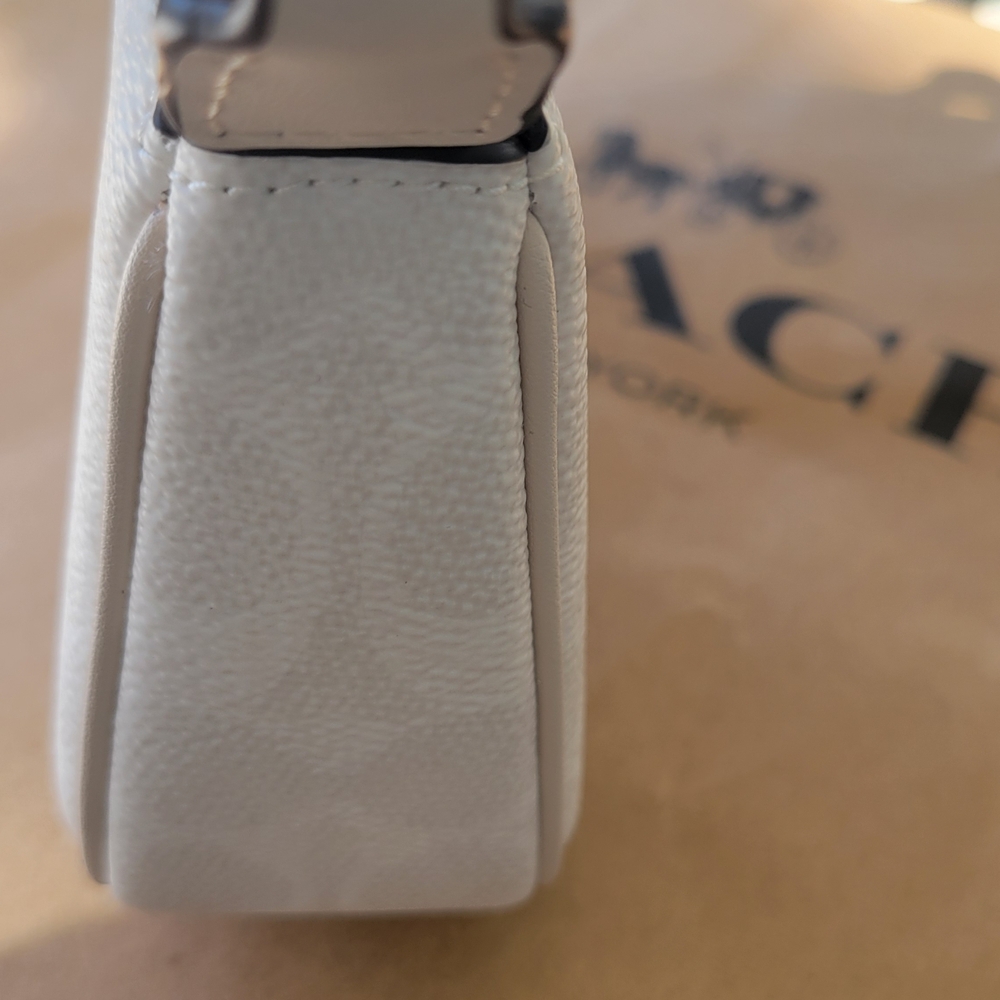 Coach White Women's Bag Brand new with no tags. - Picture 5 of 10